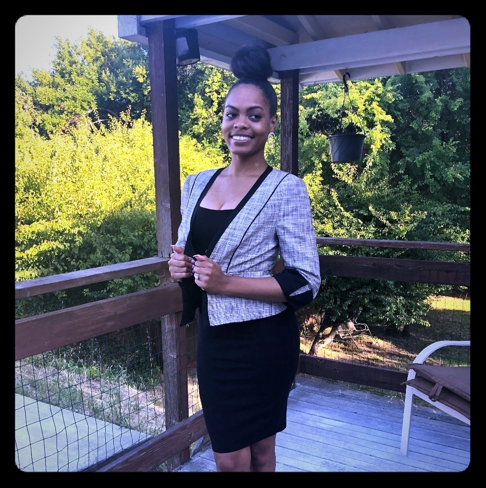 The Limited Blazer 3/4 cuffed sleeves